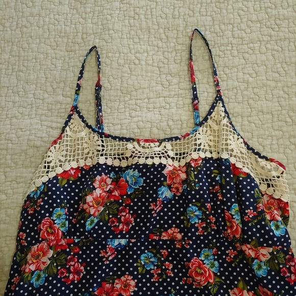Almost Famous Tank Top, Women's Size L, Navy Blue/Polka Dot/Floral/Cream Crochet - Picture 4 of 7